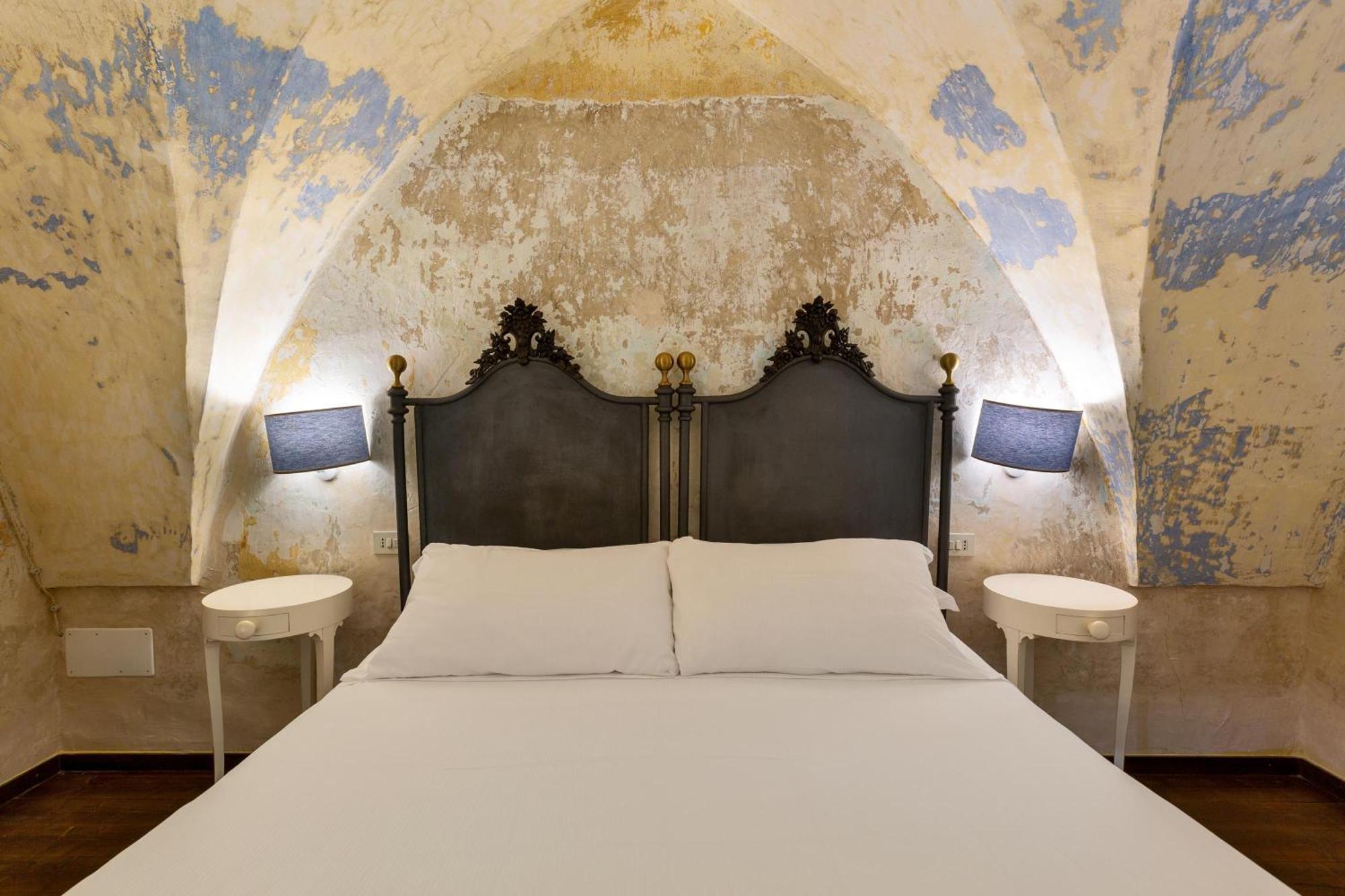 Aparthotel Dimora Storica Briganti Gallipoli Esterno foto