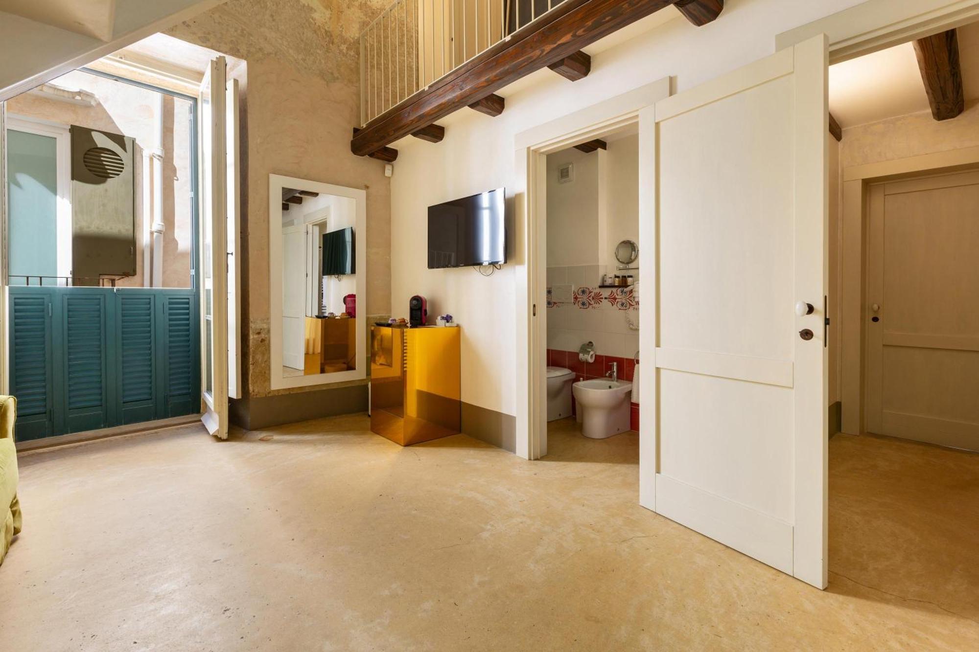 Aparthotel Dimora Storica Briganti Gallipoli Esterno foto