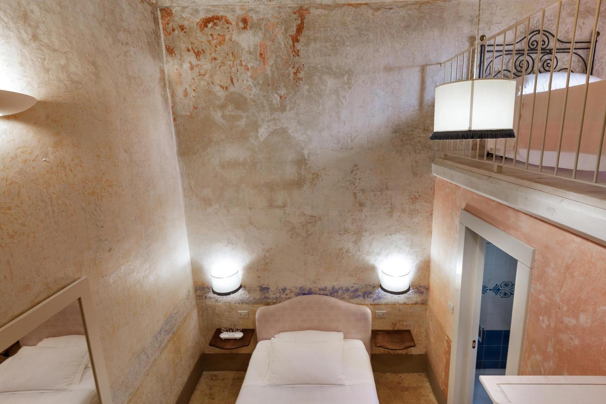Aparthotel Dimora Storica Briganti Gallipoli Esterno foto
