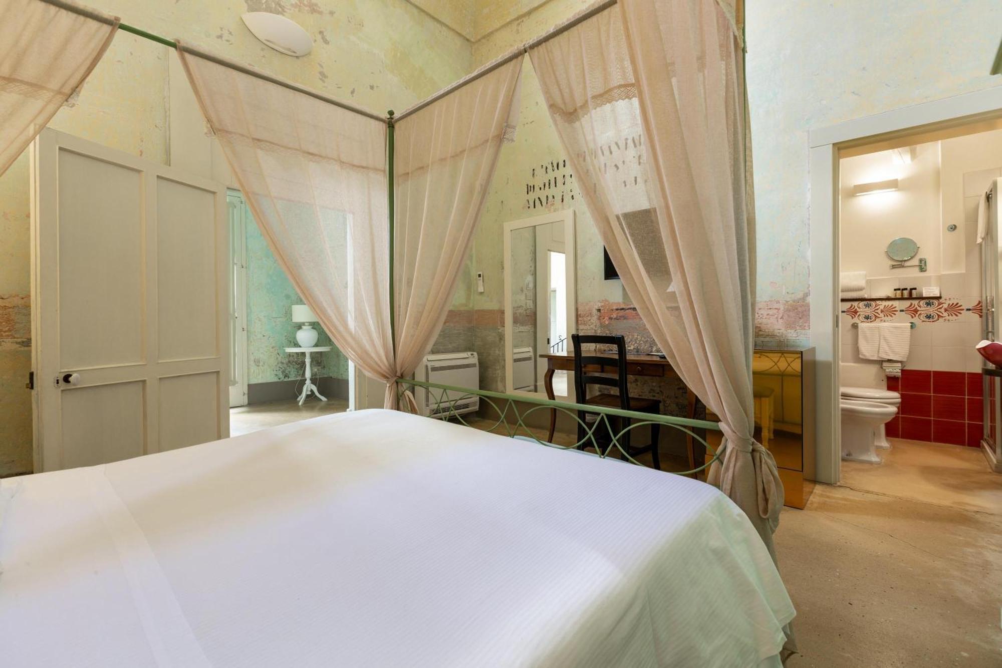 Aparthotel Dimora Storica Briganti Gallipoli Esterno foto