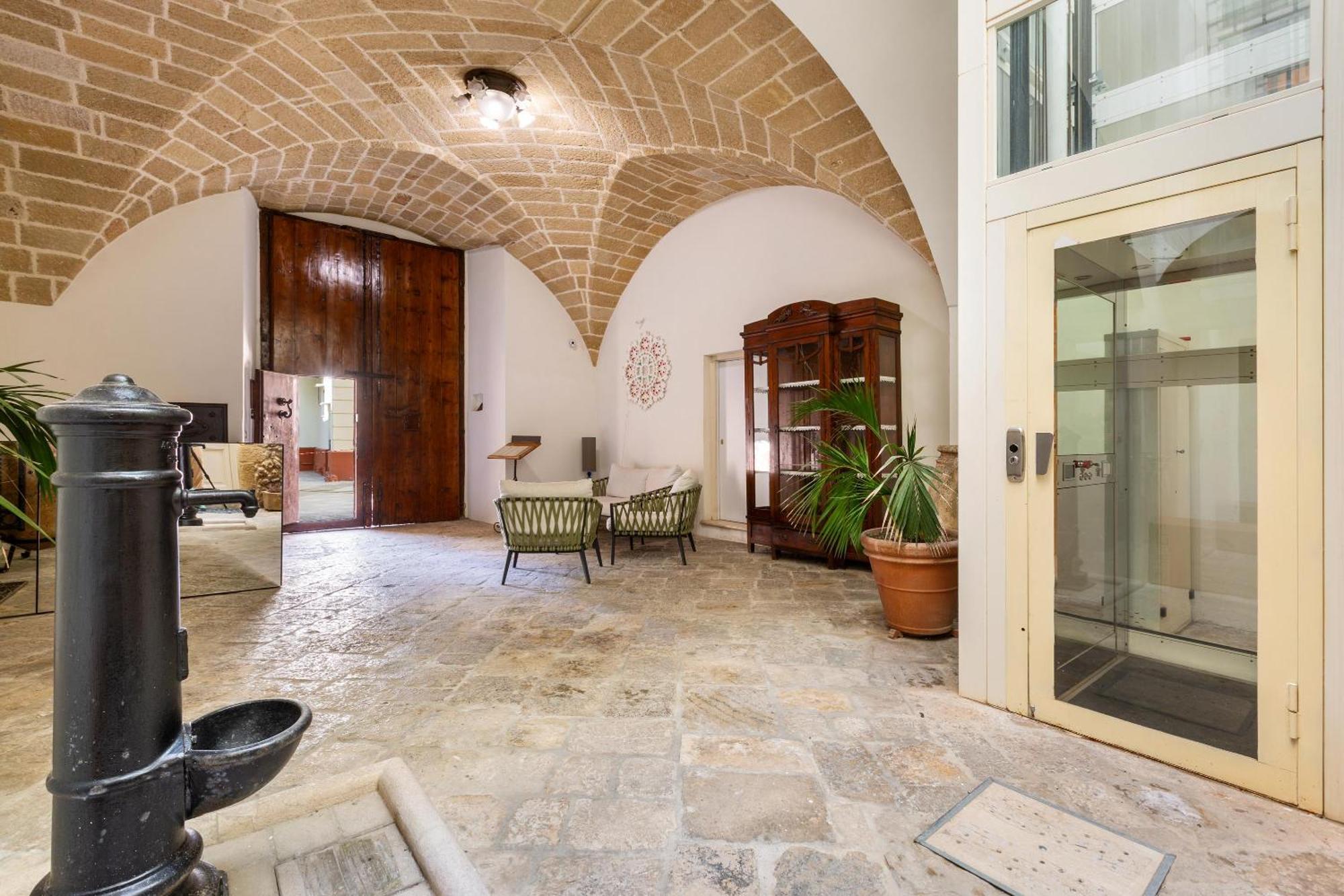 Aparthotel Dimora Storica Briganti Gallipoli Esterno foto